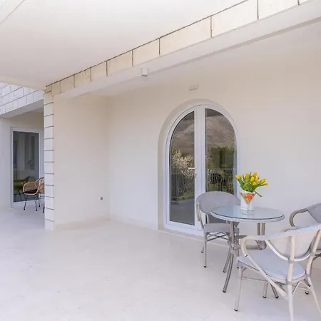 Apartment Mary Ann Cavtat