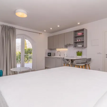 Mary Ann Apartment
